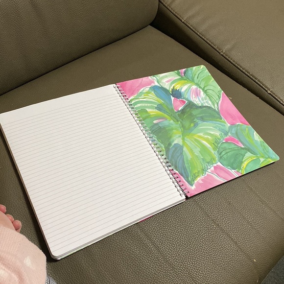 Lily Pulitzer notebook - Picture 4 of 4
